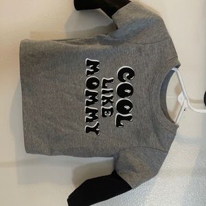 Long sleeve, 3-6 months. Worn once.